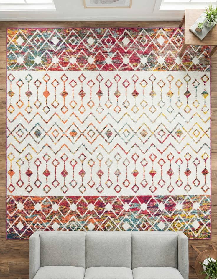 Detail image of 7' 10 x 7' 10 Moroccan Trellis Square Rug