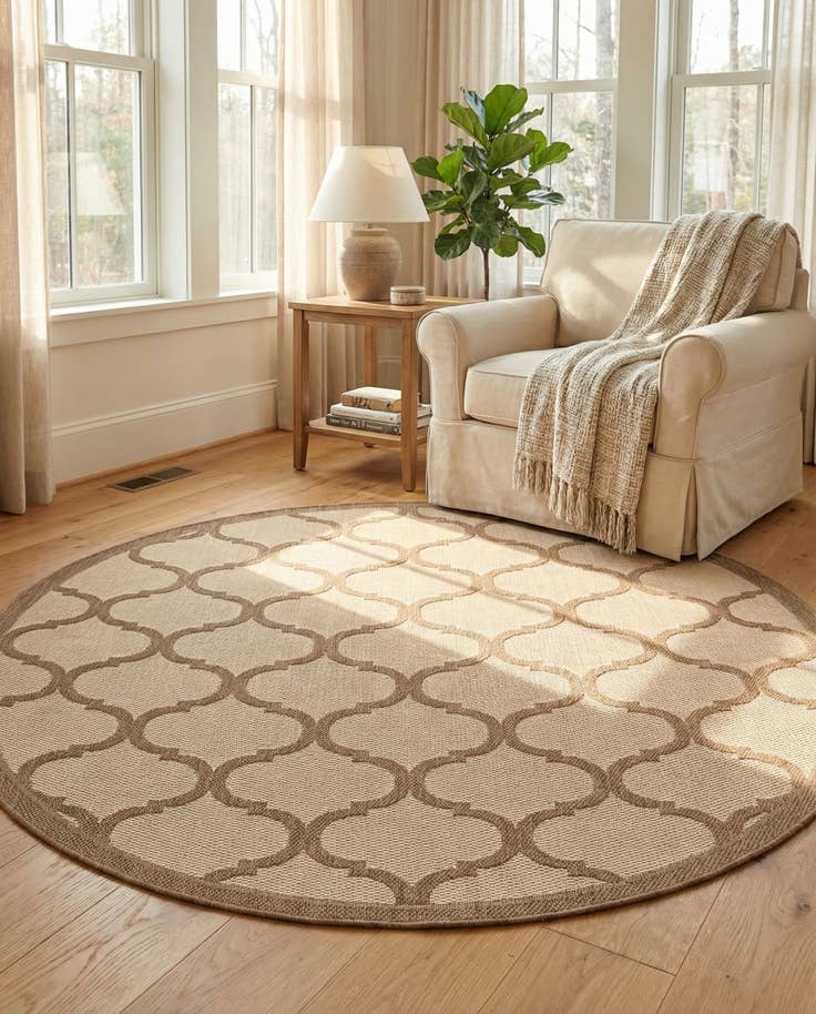 Detail image of 6' x 6' Easy-Clean Trellis Indoor / Outdoor Round Rug