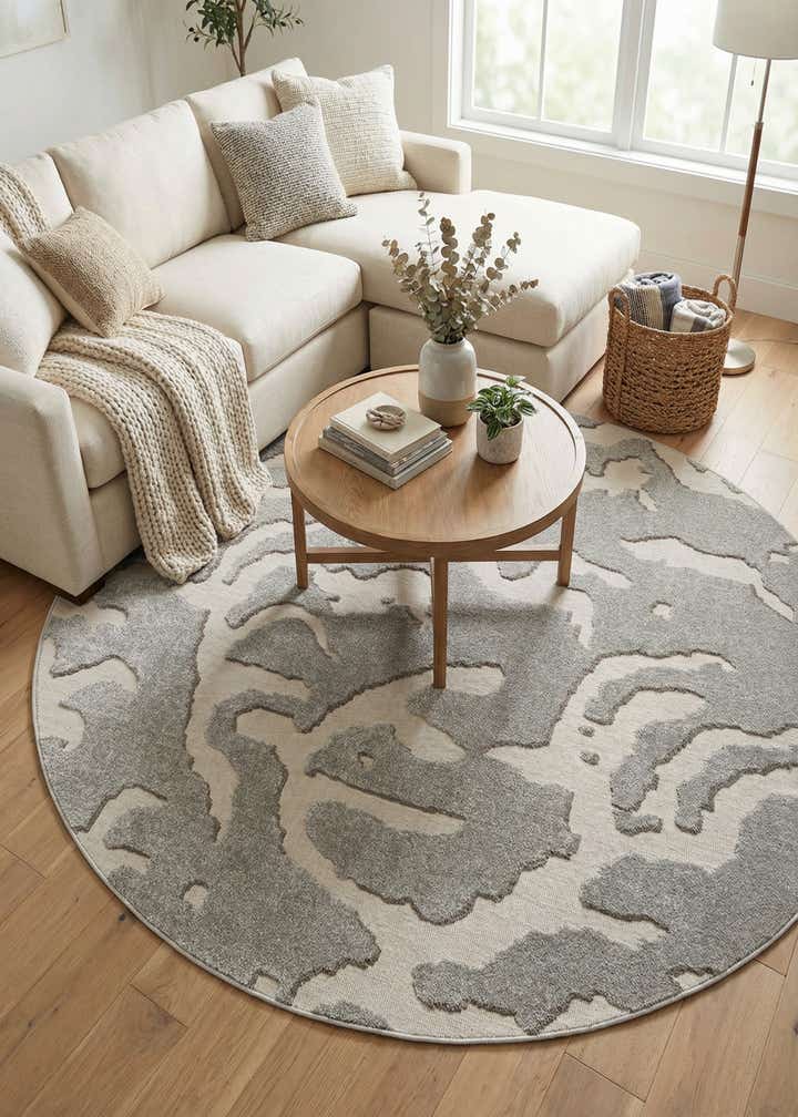 7' 10 x 7' 10 Easy-Clean Sabrina Soto Indoor / Outdoor Round Rug