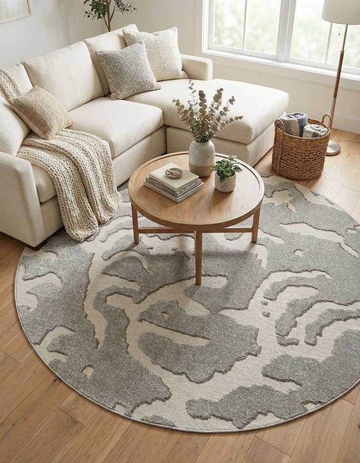 Detail image of 7' 10 x 7' 10 Easy-Clean Sabrina Soto Indoor / Outdoor Round Rug