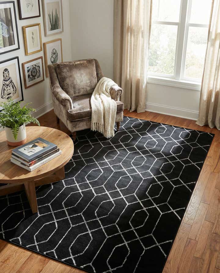 4' x 6' Marilyn Monroe™ Glam Trellis Rug