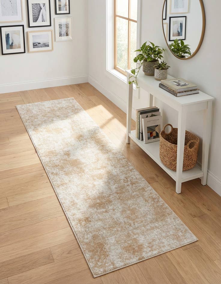 Detail image of  2' 7 x 10' Aurora Runner Rug