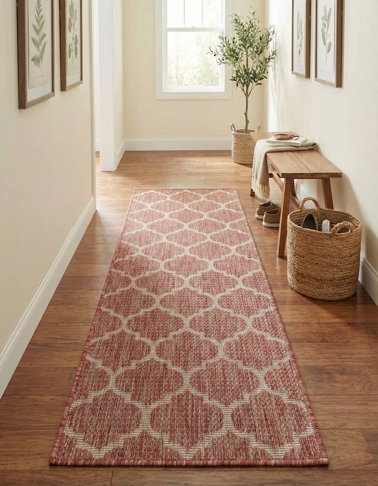 Detail image of 2' x 6' Washable Lattice Indoor / Outdoor Runner Rug
