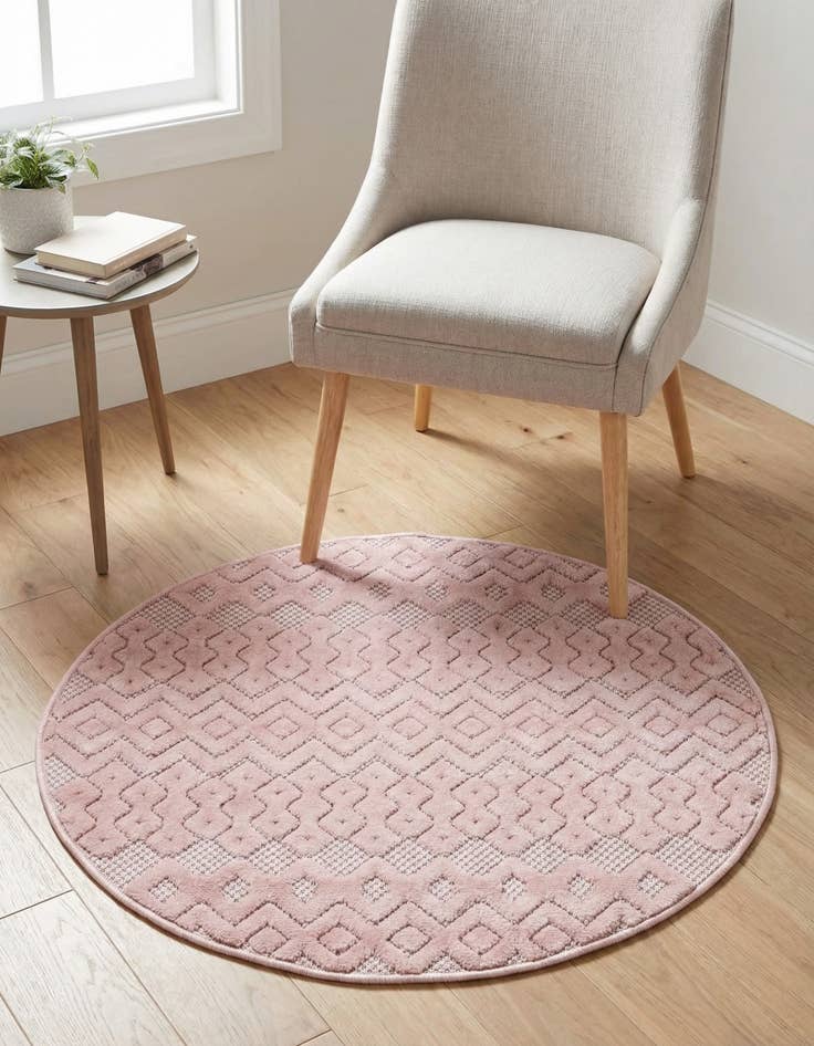 Detail image of 3' x 3' Easy-Clean Trellis Textured Indoor / Outdoor Round Rug