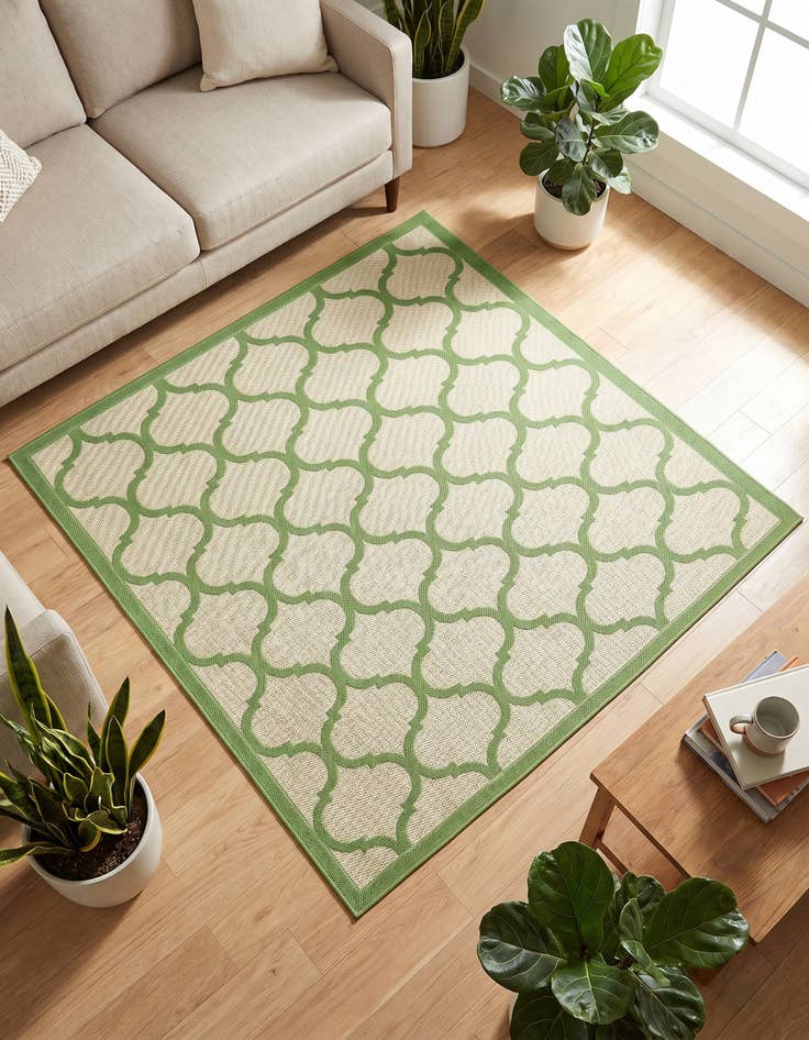 Detail image of 6' x 6' Easy-Clean Trellis Indoor / Outdoor Square Rug