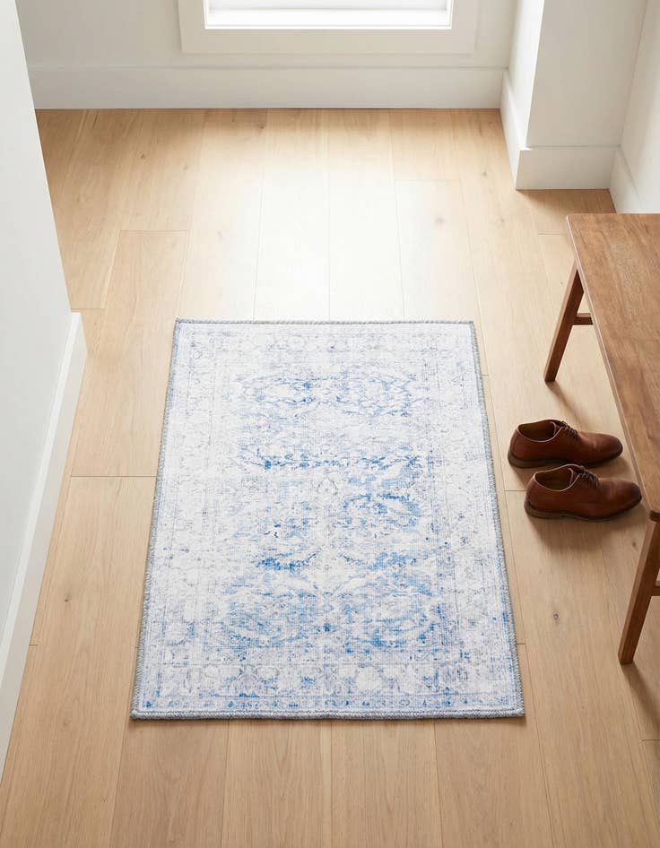 Detail image of 2' x 3' Timeless Rug