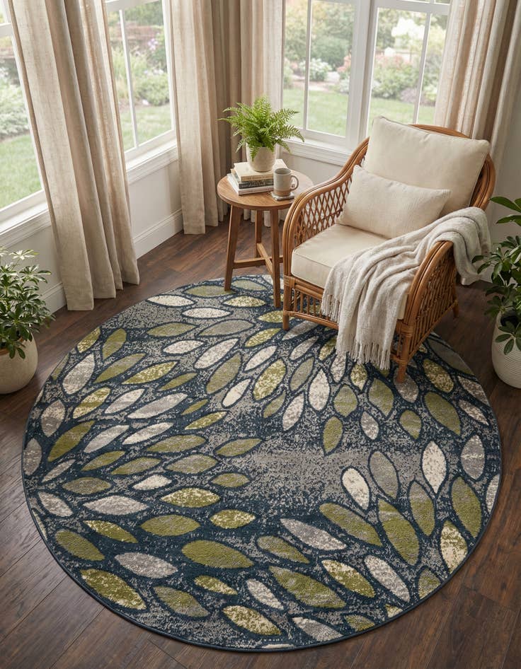 Detail image of 7' x 7' Charleston Round Rug