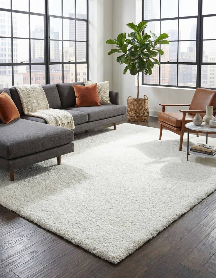 Detail image of 7' x 10' Solid Frieze Rug