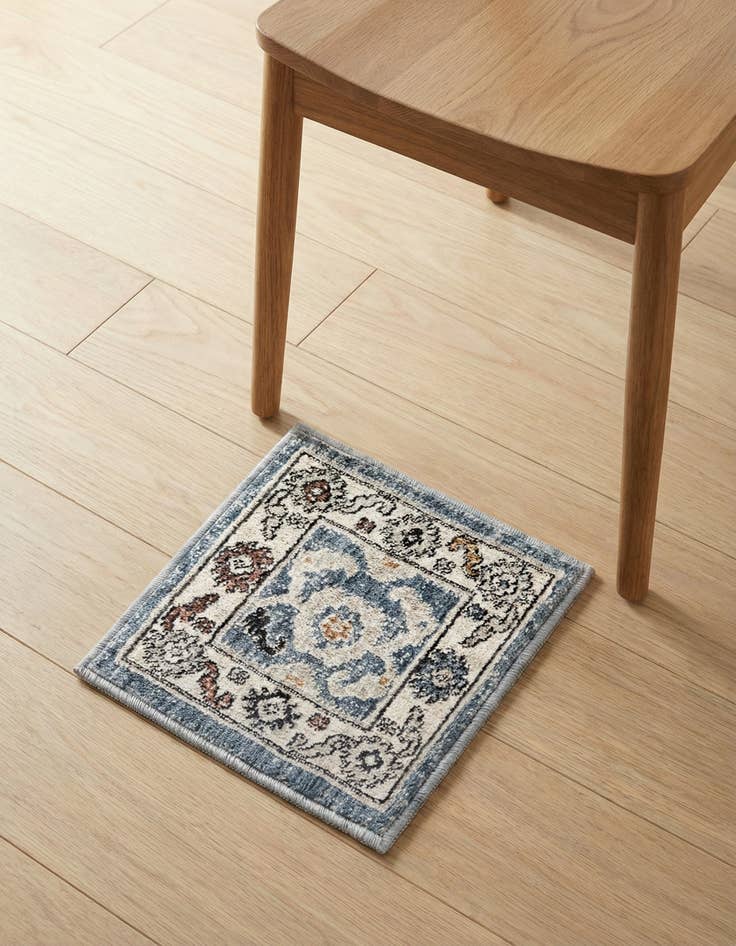 Detail image of 1' 4 x 1' 4 Eco Traditional Sample Rug