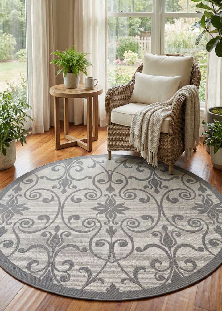 6' x 6' Easy-Clean Botanical Indoor / Outdoor Round Rug