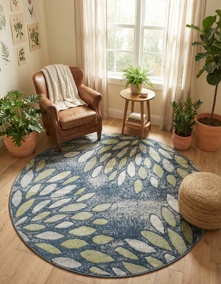 Detail image of 5' x 5' Charleston Round Rug