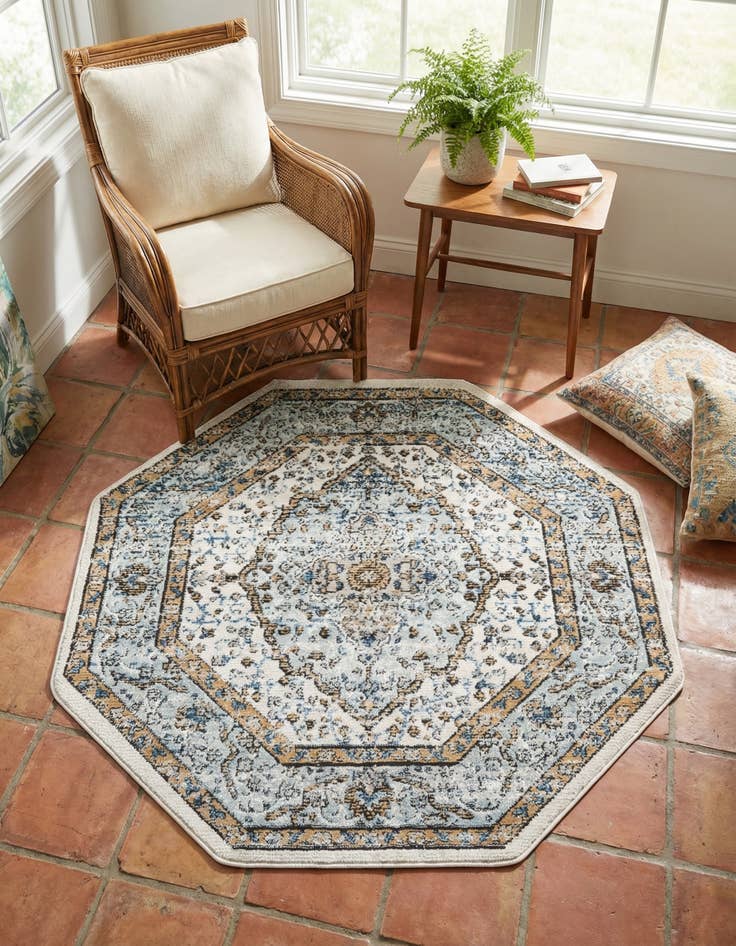 Detail image of 4' x 4' Nyla Octagon Rug