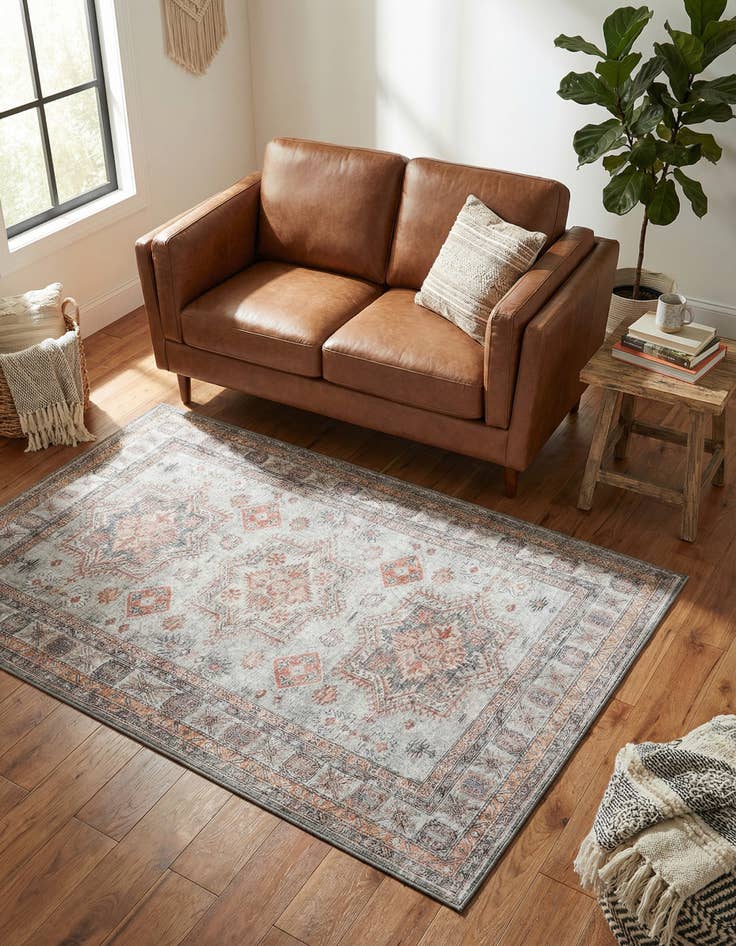 Detail image of 3' 6 x 5' 6 Washable Timeless Rug