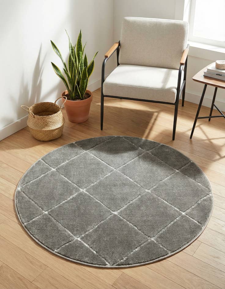 Detail image of  3' x 3' Vogue Geo Round Rug