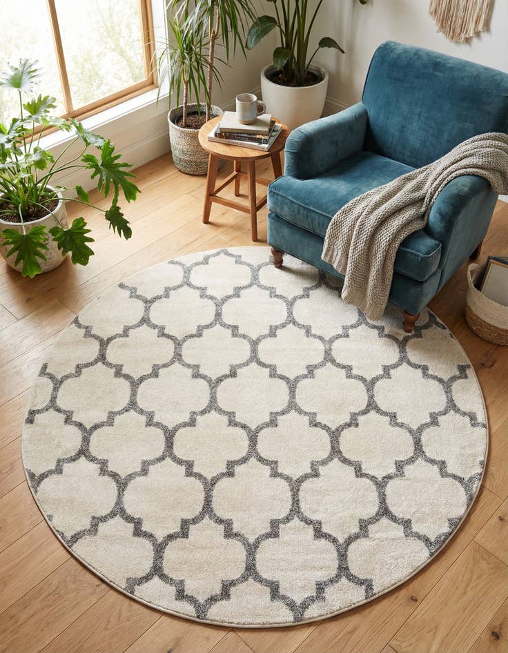 Detail image of 6' x 6' Lattice Round Rug