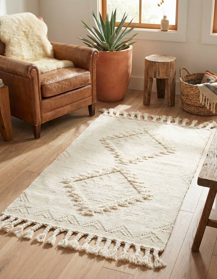 Detail image of 3' 3 x 5' 1 Hand Woven Arizona Wool Rug