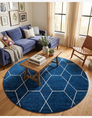 7' 10 x 7' 10 Lattice Frieze Round Rug