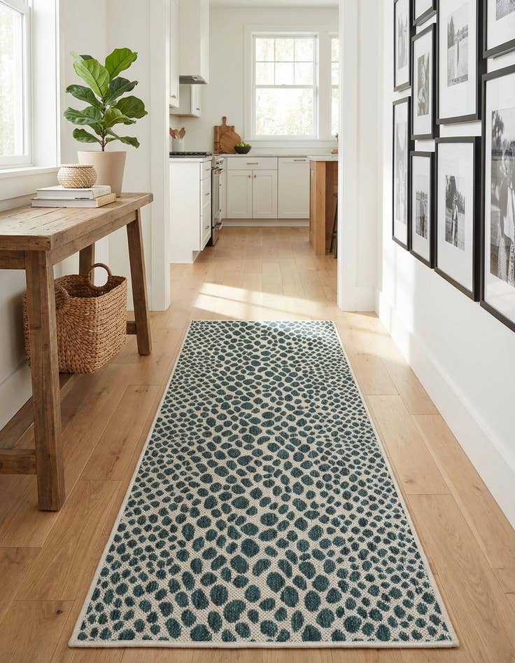 Detail image of 2' x 5' Washable Jill Zarin Indoor / Outdoor Runner Rug