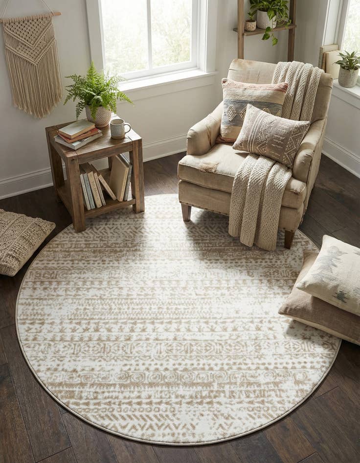 Detail image of 5' 3 x 5' 3 Hermitage Round Rug