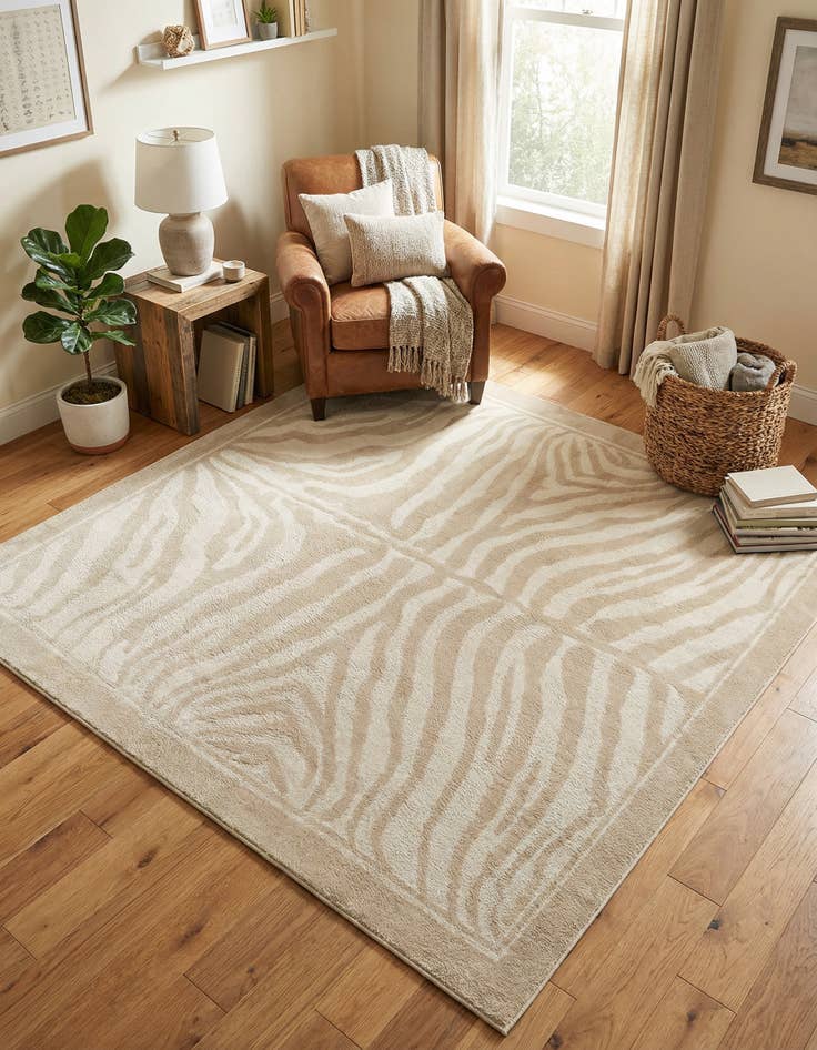 Detail image of 7' 10 x 7' 10 Savannah Square Rug