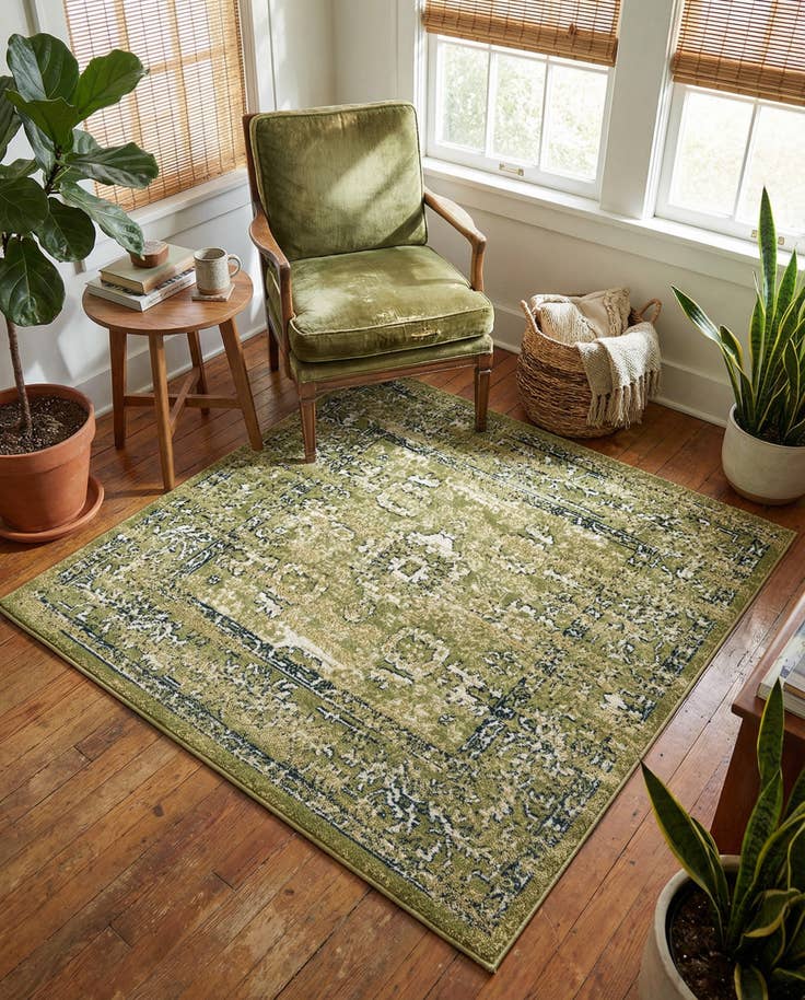 Detail image of 5' x 5' Charleston Square Rug