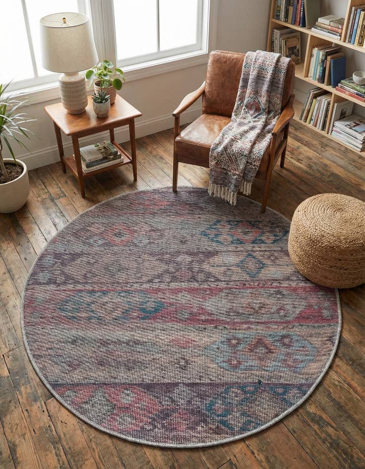 Detail image of 4' x 4'  Washable Sisu Round Rug