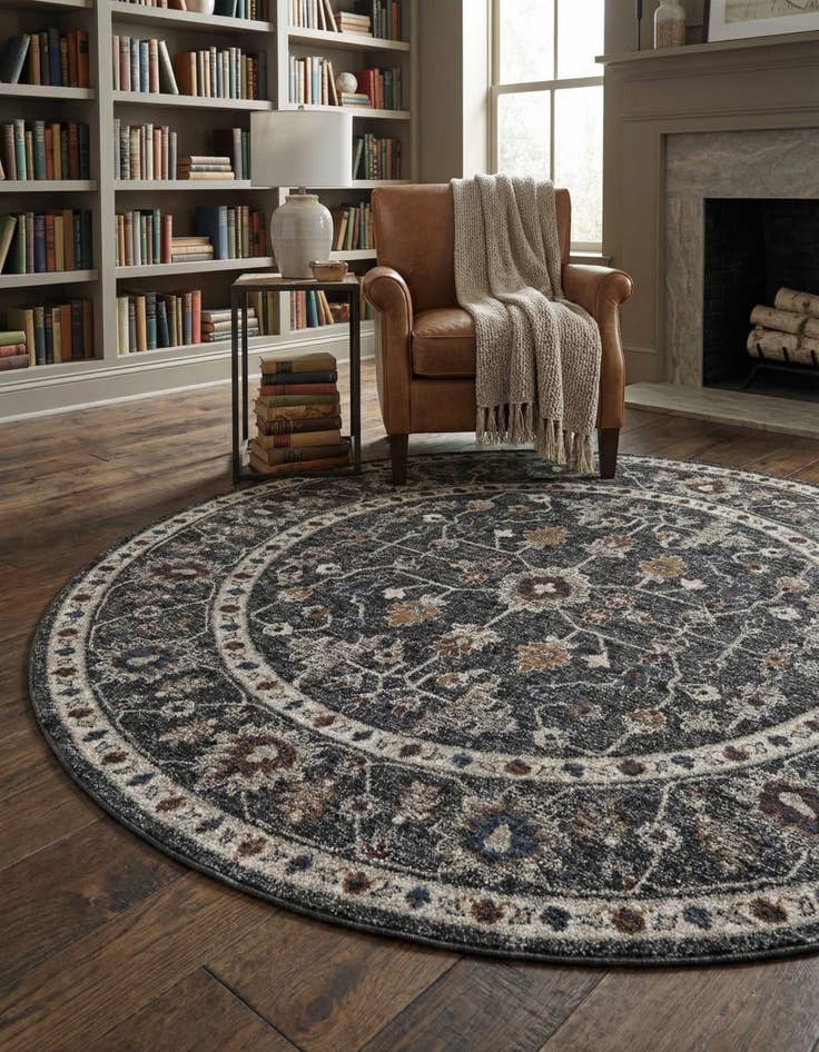 Detail image of 7' x 7' Eco Traditional Round Rug