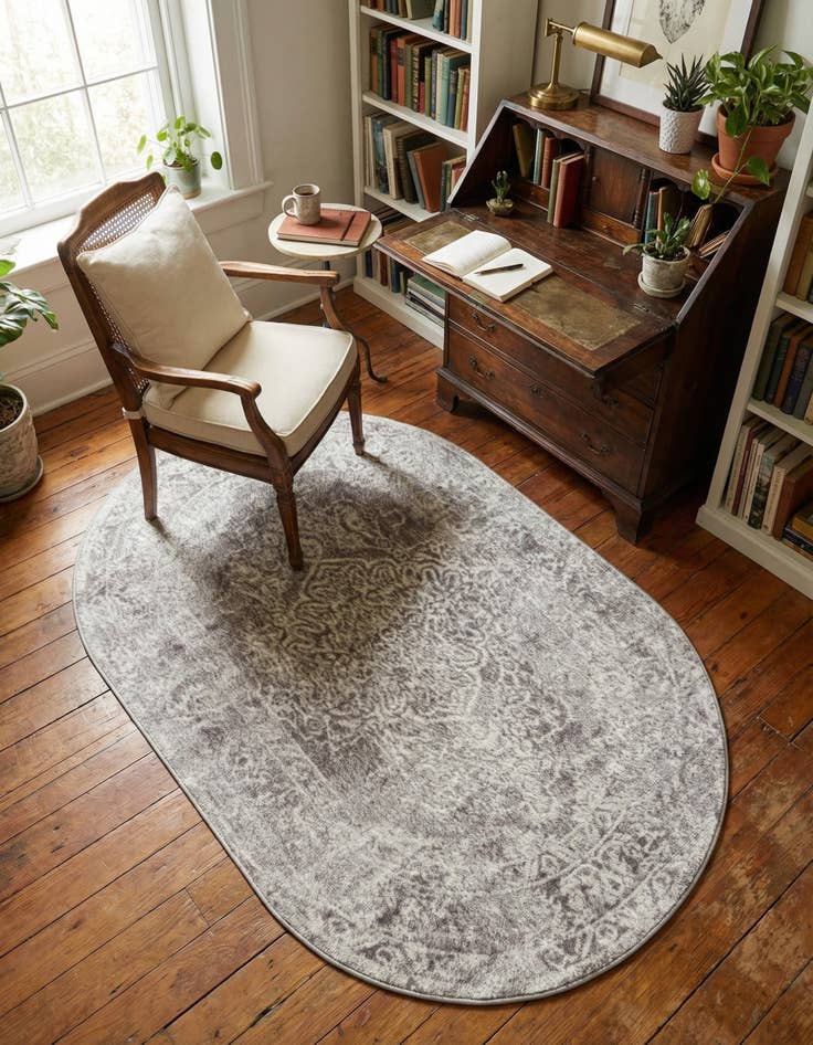 Detail image of 4' x 6' Oxford Oval Rug