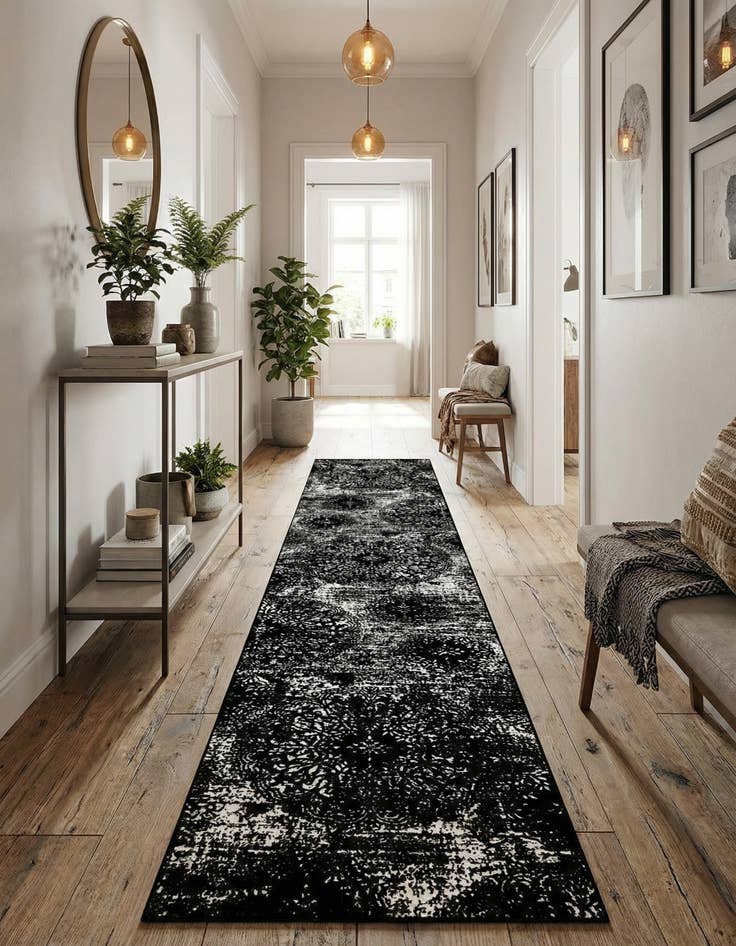 Detail image of 3' 3 x 16' 5 Monaco Runner Rug