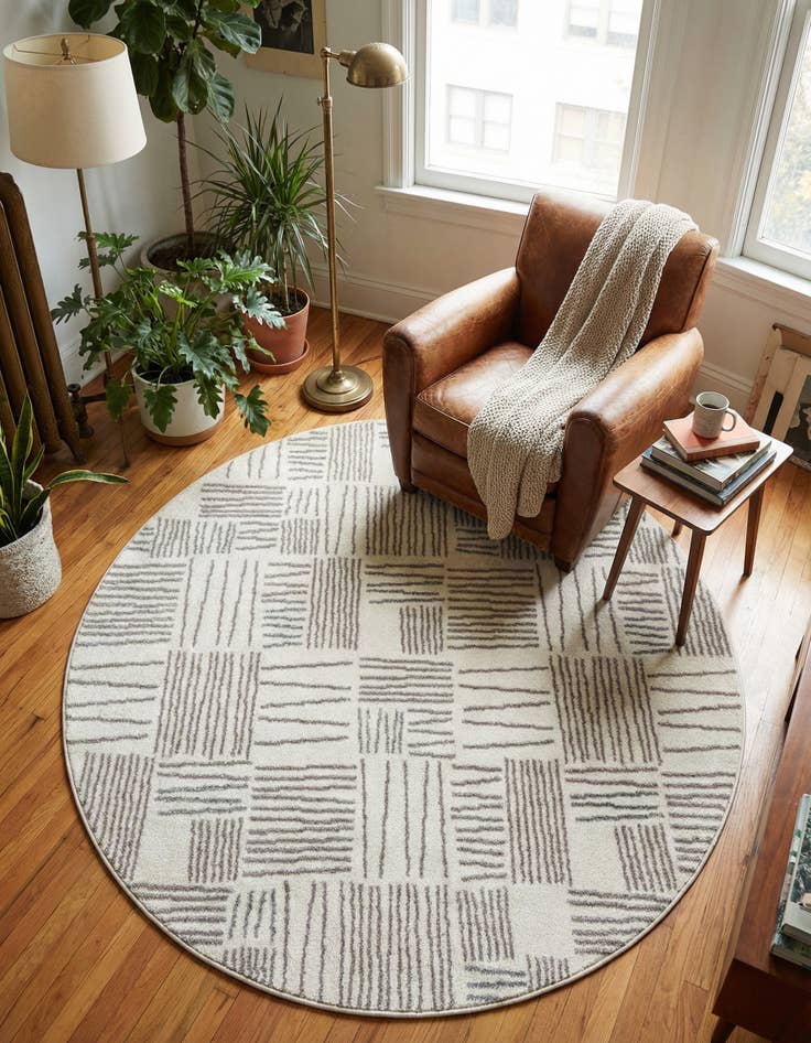 Detail image of 5' 3 x 5' 3 Hanahan Round Rug