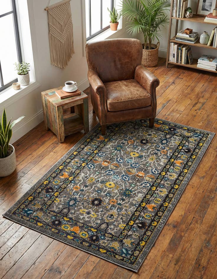 Detail image of 3' 3 x 5' 3 Washable Fleur Rug