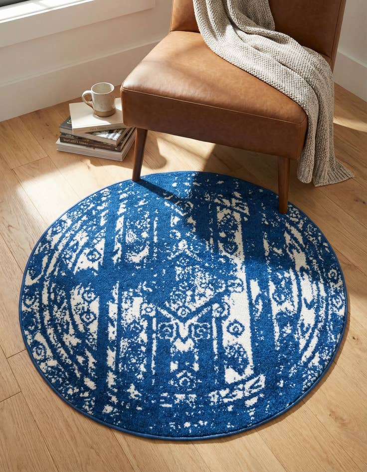 Detail image of 3' x 3' Lennon Round Rug