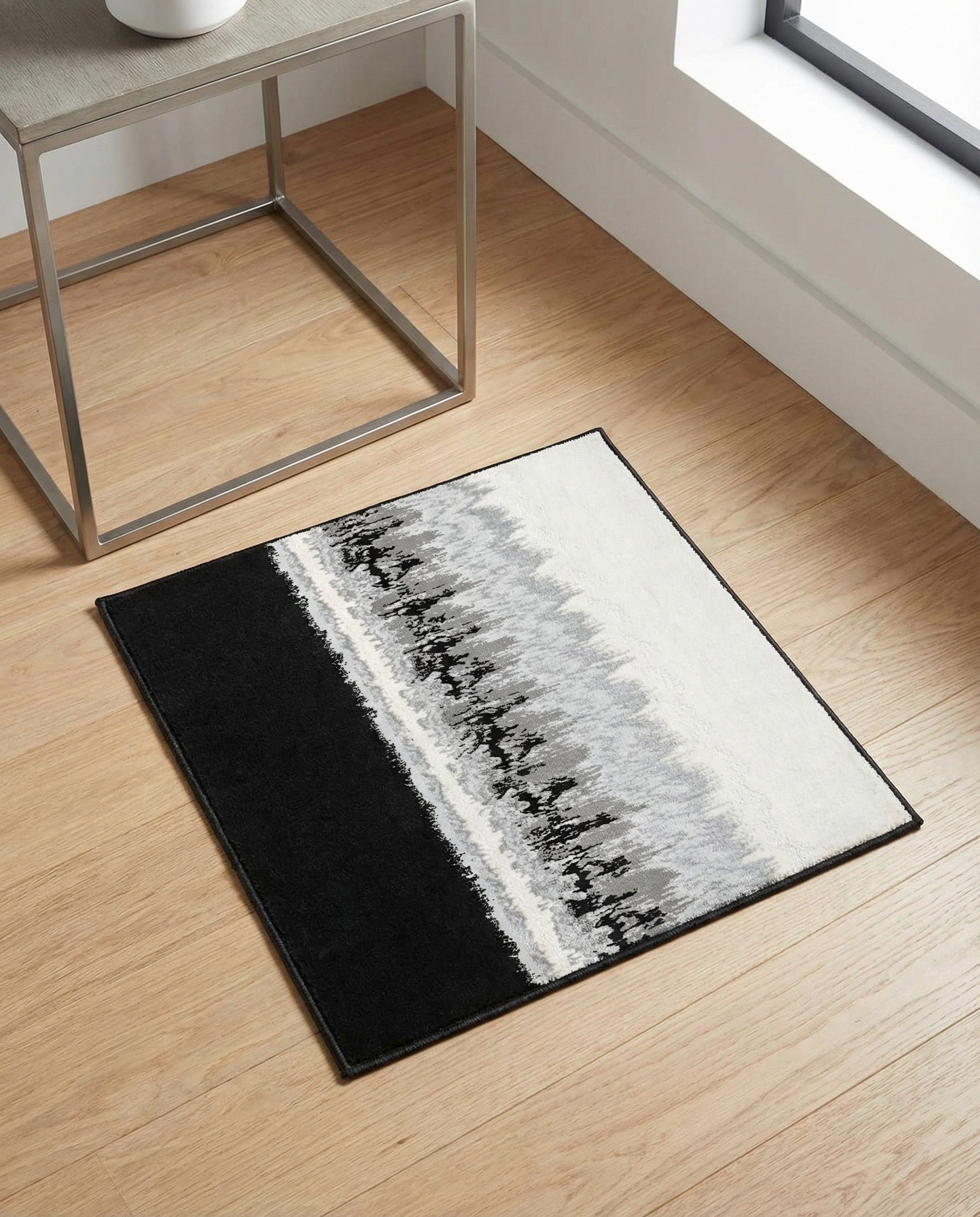 1' 4 x 1' 4 Vince Camuto Sample Rug