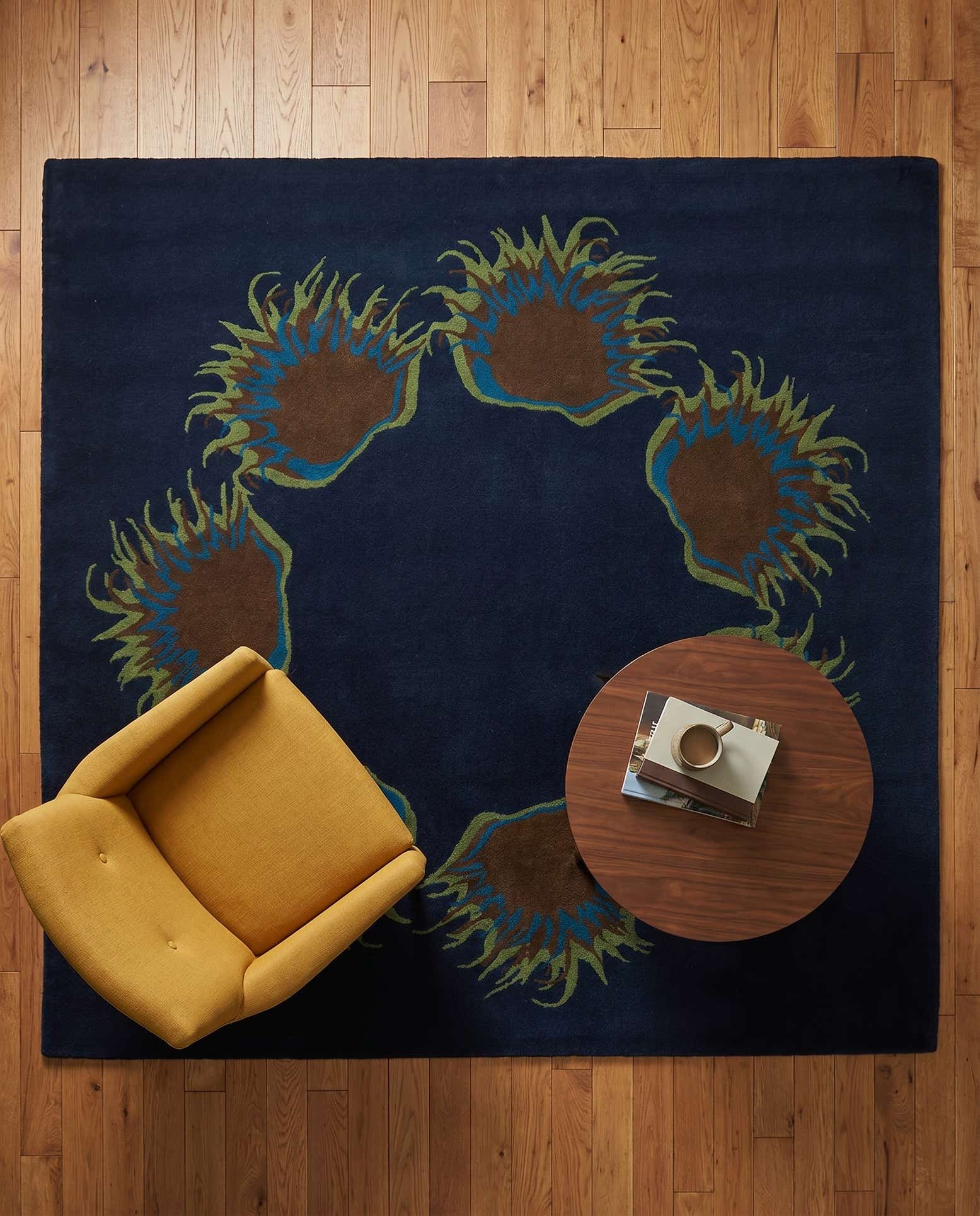 7' 5 x 7' 7 Luna Square Rug