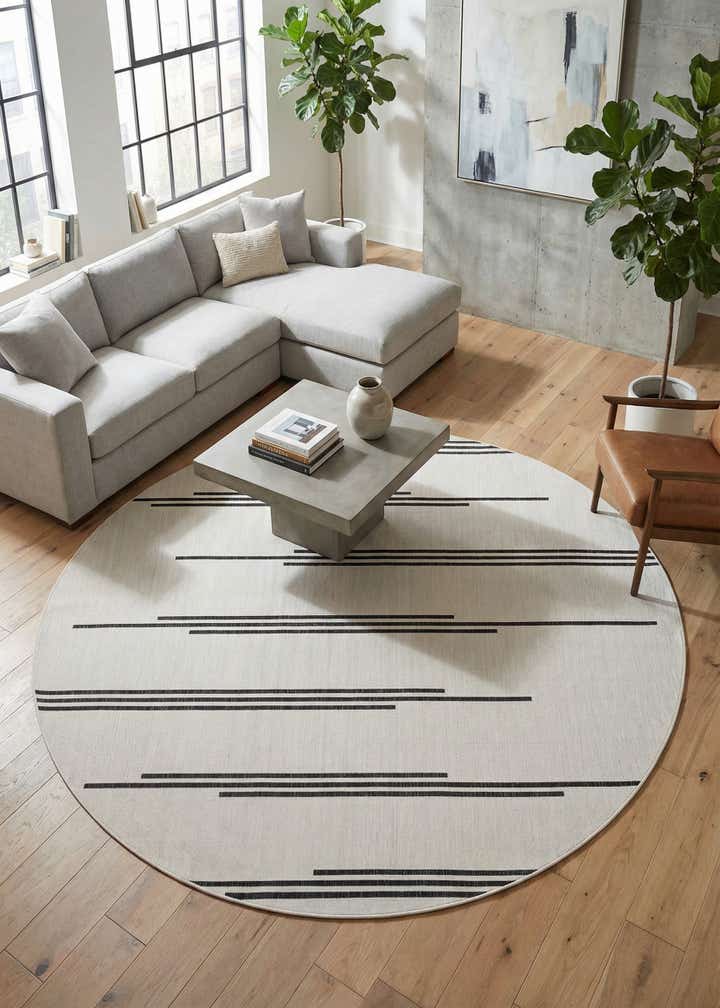 10' x 10' Easy-Clean Modern Indoor / Outdoor Round Rug