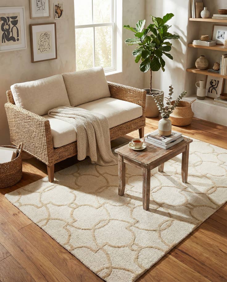 Detail image of 4' 1 x 6' Luna Rug