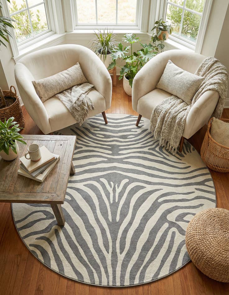 Detail image of  7' 10 x 7' 10 Savannah Round Rug