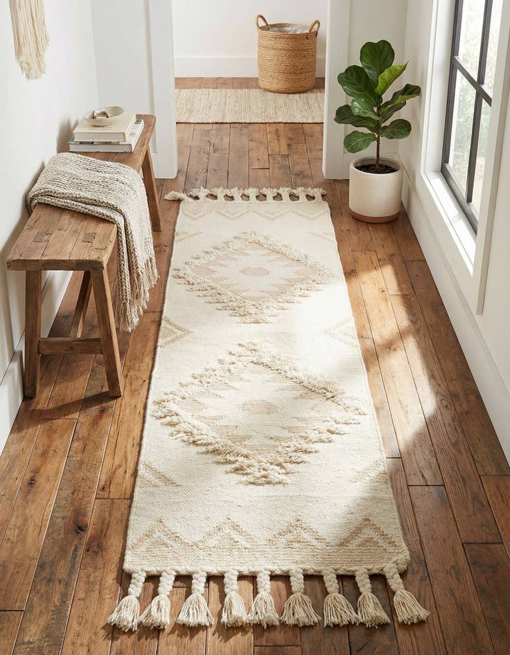 Detail image of 2' 2 x 6' 1 Hand Woven Arizona Wool Runner Rug