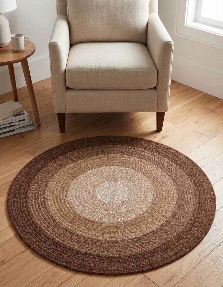 Detail image of 3' 1 x 3' 1 Handmade Hand Braided Wool Round Rug