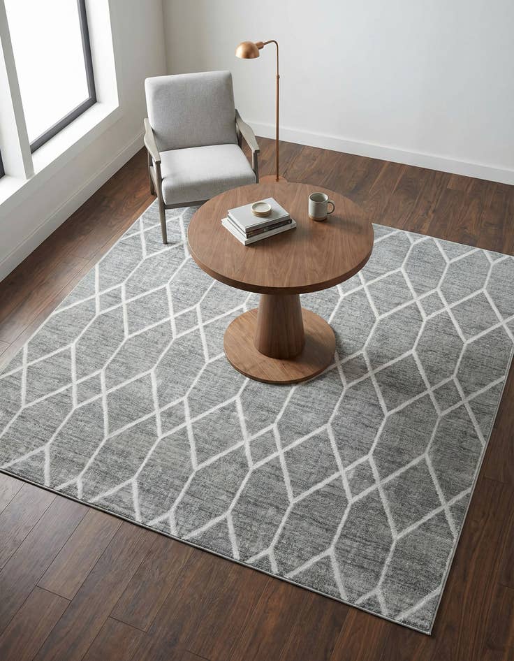 Detail image of 7' x 7' Lattice Trellis Square Rug