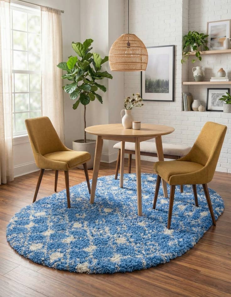 Detail image of 4' x 6' Moroccan Trellis Shag Oval Rug