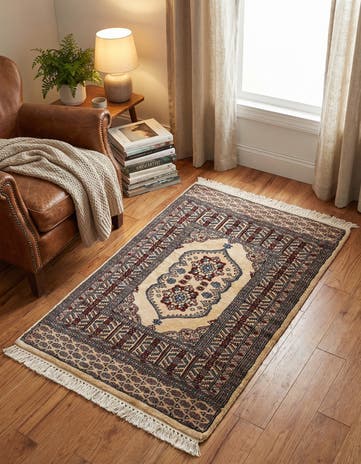 2' 6 x 4' Hand Knotted Bokhara Oriental Wool Rug