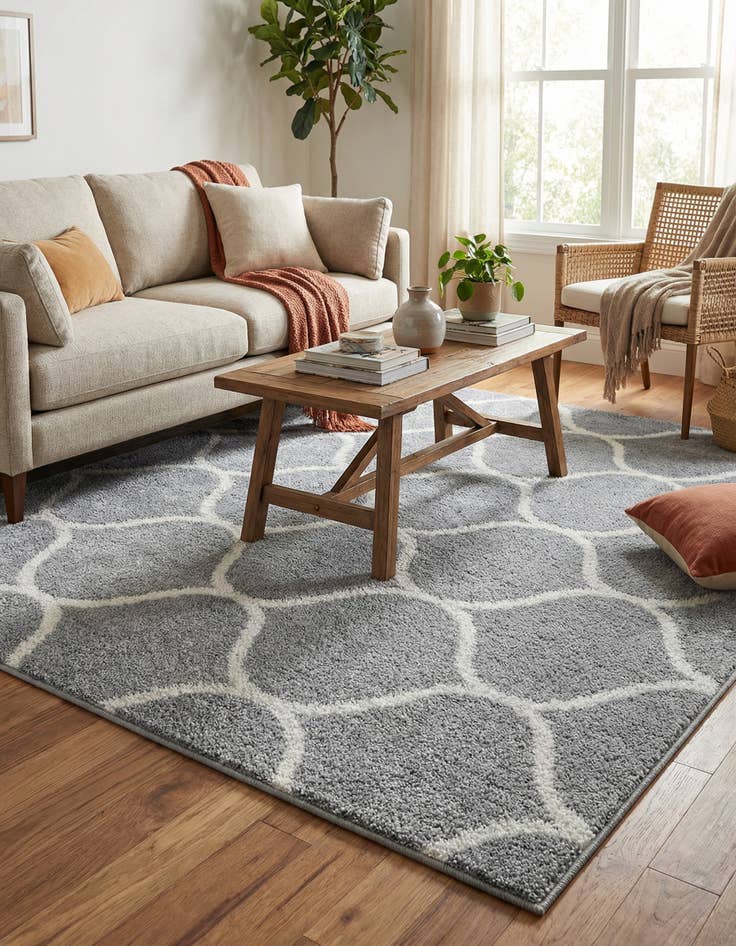 Detail image of 7' 10 x 7' 10 Lattice Frieze Square Rug