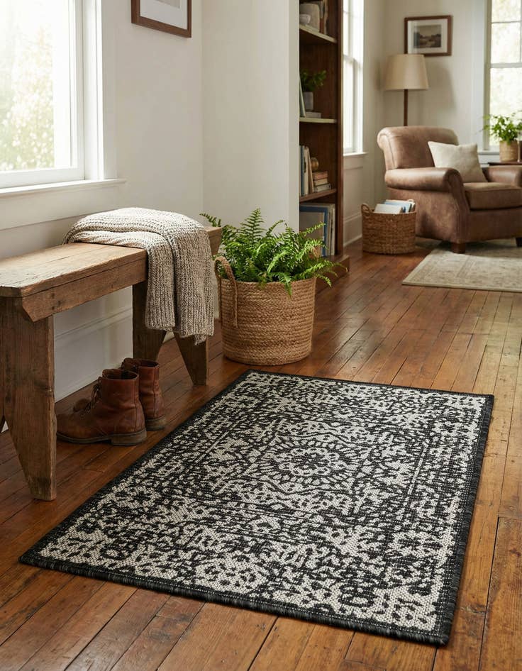 Detail image of 2' x 3'  Washable Traditional Indoor / Outdoor Rug