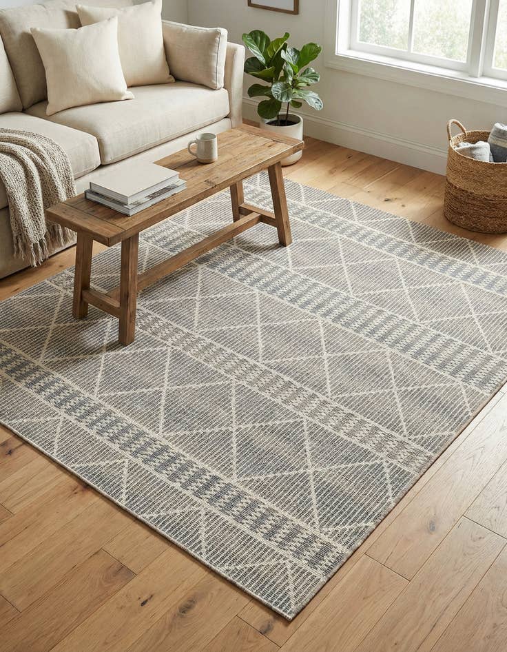 Detail image of 6' x 6' Easy-Clean Trellis Indoor / Outdoor Square Rug
