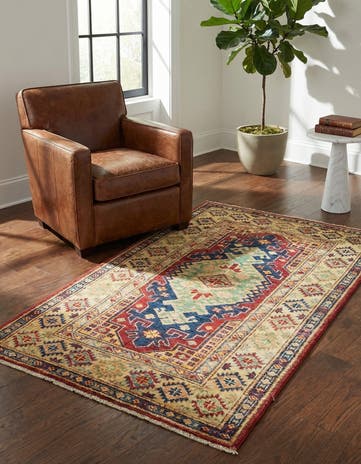 2' 10 x 4' 2 Hand Knotted Kazak Oriental Rug