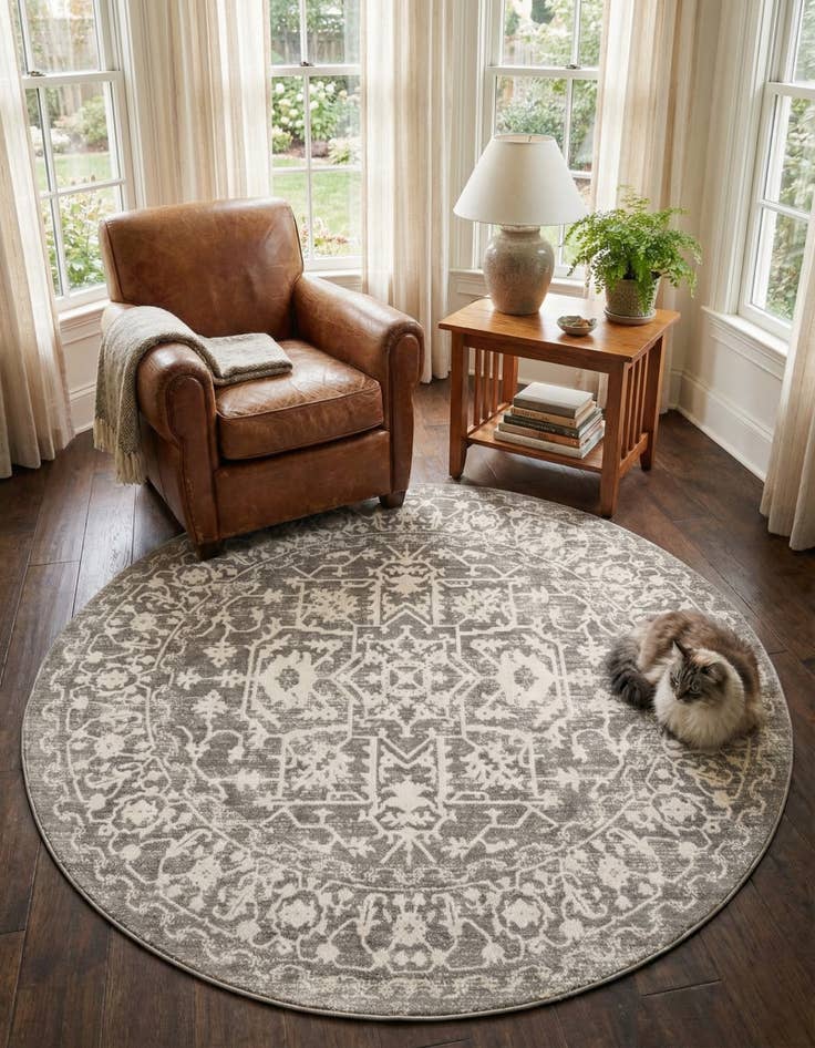 Detail image of 6' x 6' Modern Classical Round Rug