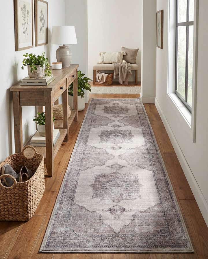 2' 7 x 12' Washable Mangata Runner Rug