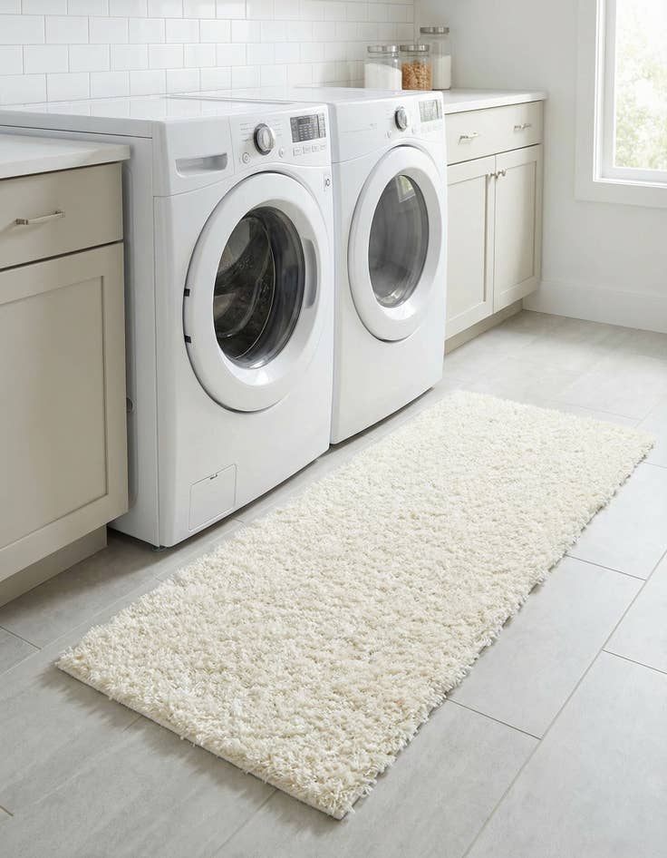 Detail image of 2' x 4' Solid Shag Runner Rug