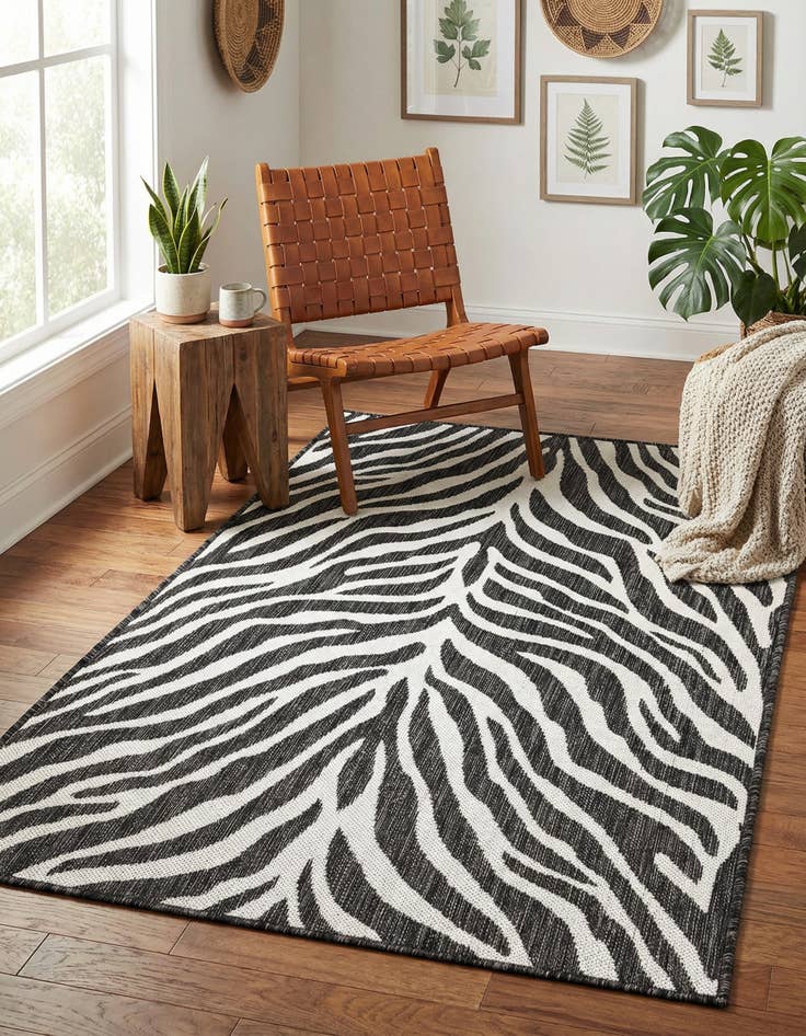 Detail image of 3' x 5' 3  Washable Safari Indoor / Outdoor Rug